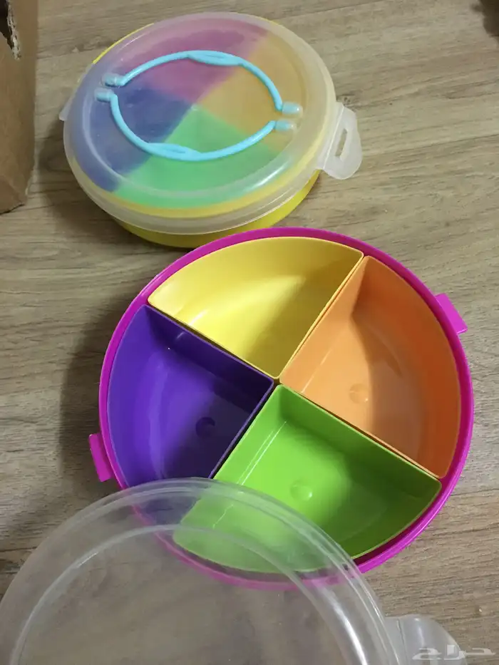 علب بلاستيك 0