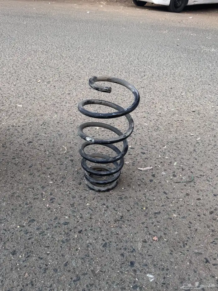 يايات افالون 2011بحاله فوق الجيده طقم خلفي يمين ويسار 0