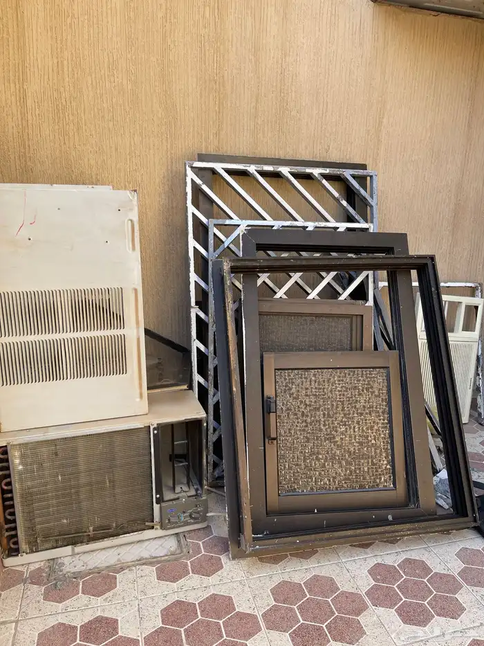 مكيف شباك حديد ودرايش ألمنيوم و كنب واثاث 0