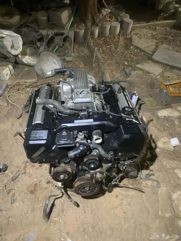 للبيع مكينه لكزس 400 12