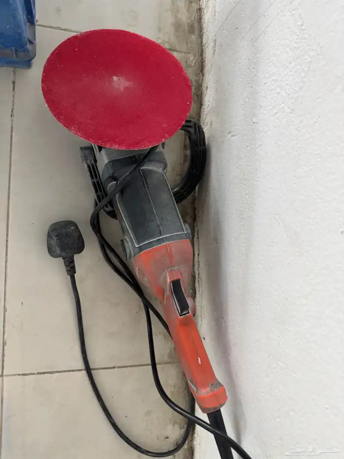 محل تلميع سيارات متكامل مع السجل والعمالة 5