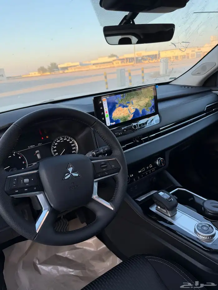 للبيع اوتلاندر 2026 شاشه جديده بانوراما 6