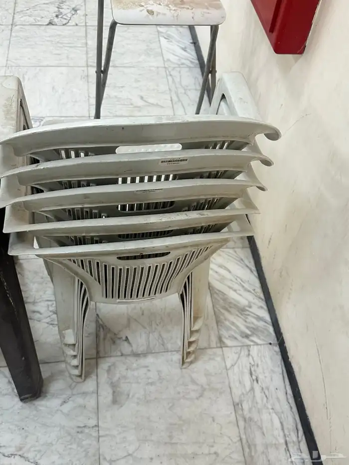 كراسي بلاستيك 3
