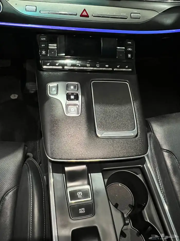 ازيرا فل كامل ماعدا فتحت للسقف 5