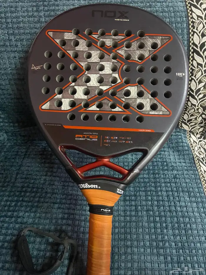 مضرب نوكس تابيا 2025 1