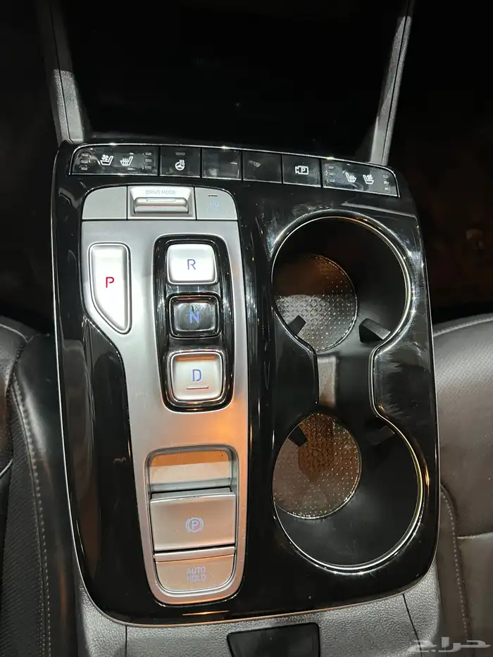 توسان 2021 ابيض بطاقة جمركية 13