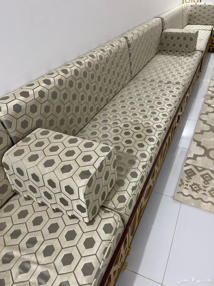 كنب للبيع شبة جديد 2