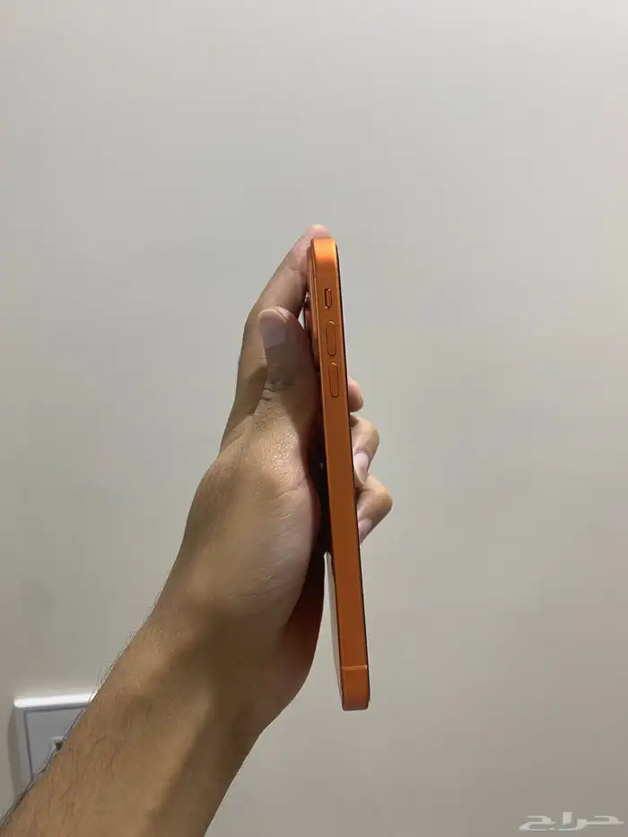 ايفون 11 مرهم 17 برو 128 قيقا 3