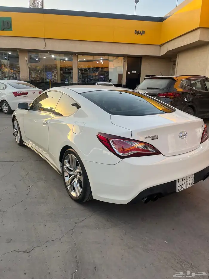 جينسيس كوبيه 4 سلندر تيربو قير عادي 2012 الحد 40 الف 6