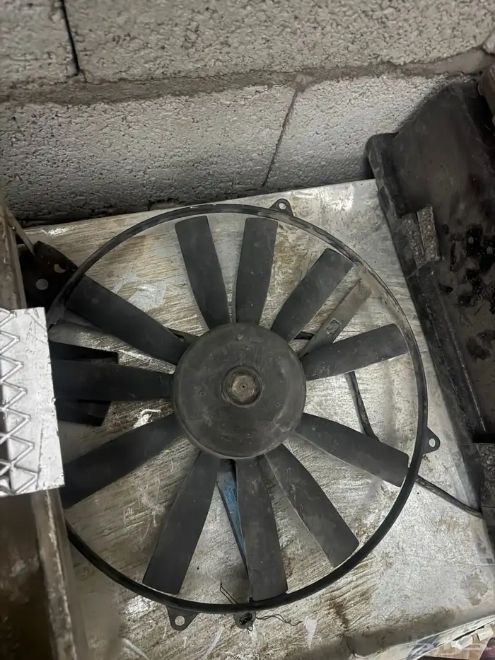 مروحه مرسدس وعفريته 0