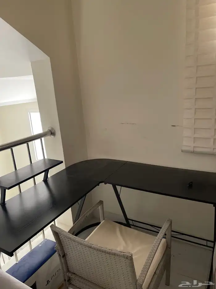 طاوله قيمنق وكرسي 0