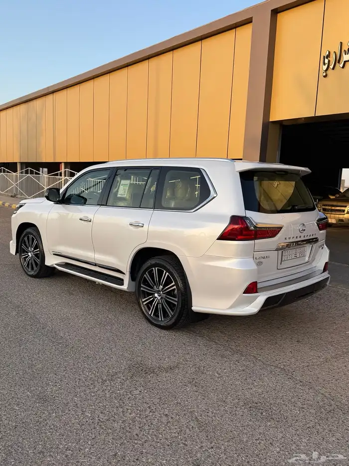 لكزس 2019 فل كامل 4