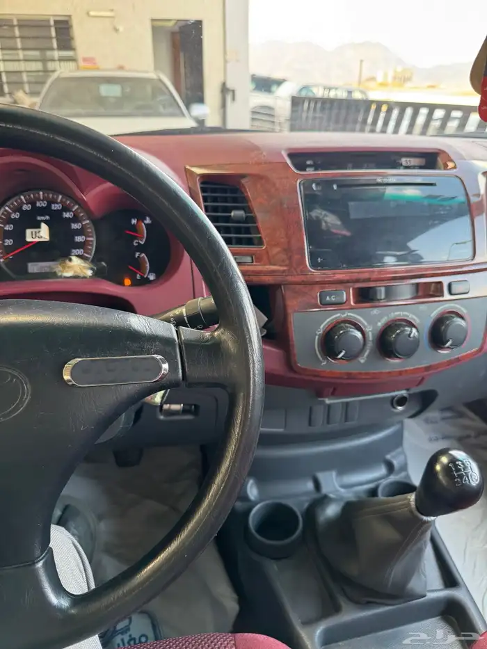 للبيع هايلوكس 2015 غمارتين فل كامل عداد 118 الف 15