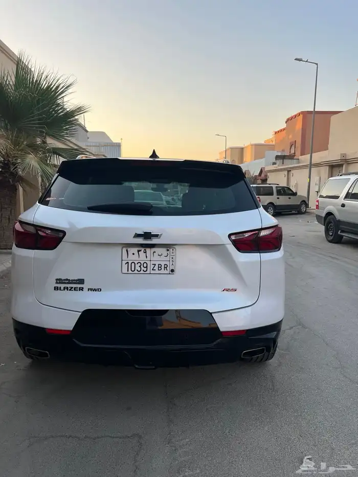 بليزر 2022 شيفروليه 33