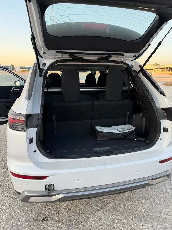 للبيع اوتلاندر 2026 شاشه جديده بانوراما 1