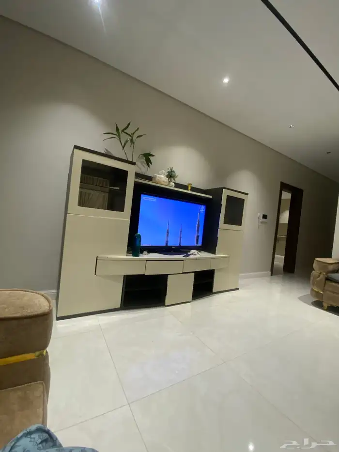 دولاب تلفيزيون كبير 2