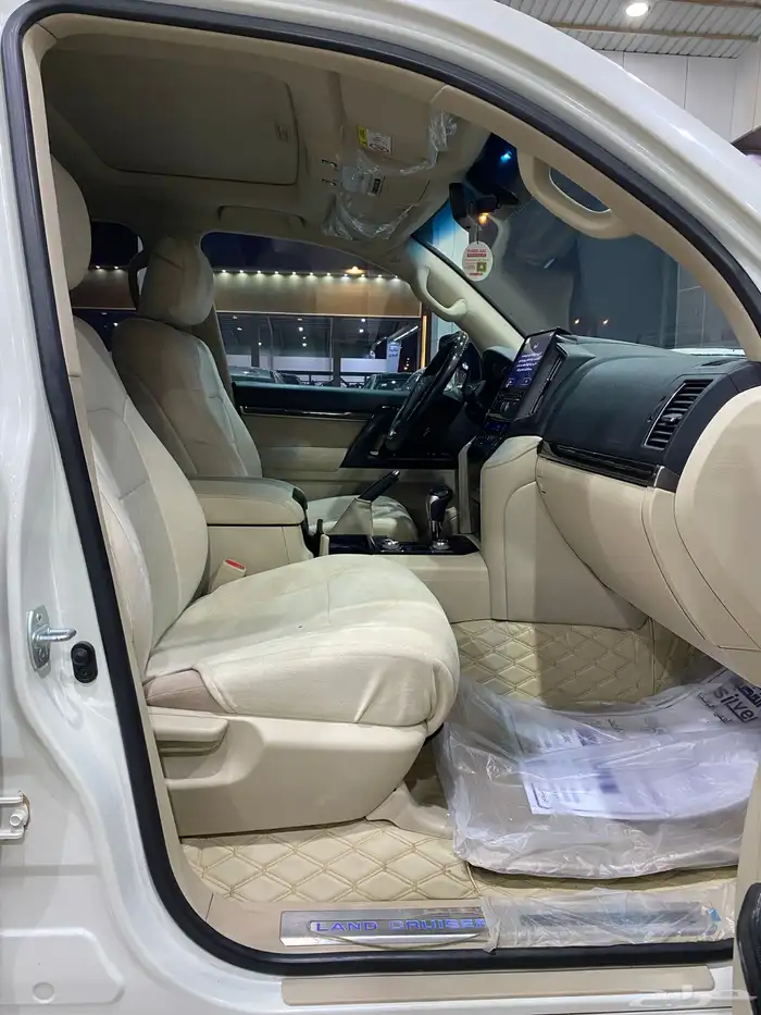 لاندكروزر جي اكس ار ديزل 2021 العدد 70 الف 3