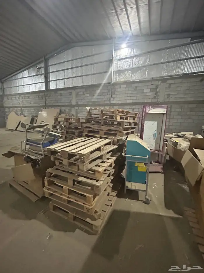 للبيع طبالي خشب وبلاستيك 1