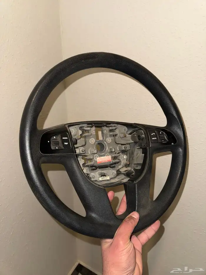 للبيع طارة كابرس من 2007 وطالع 0