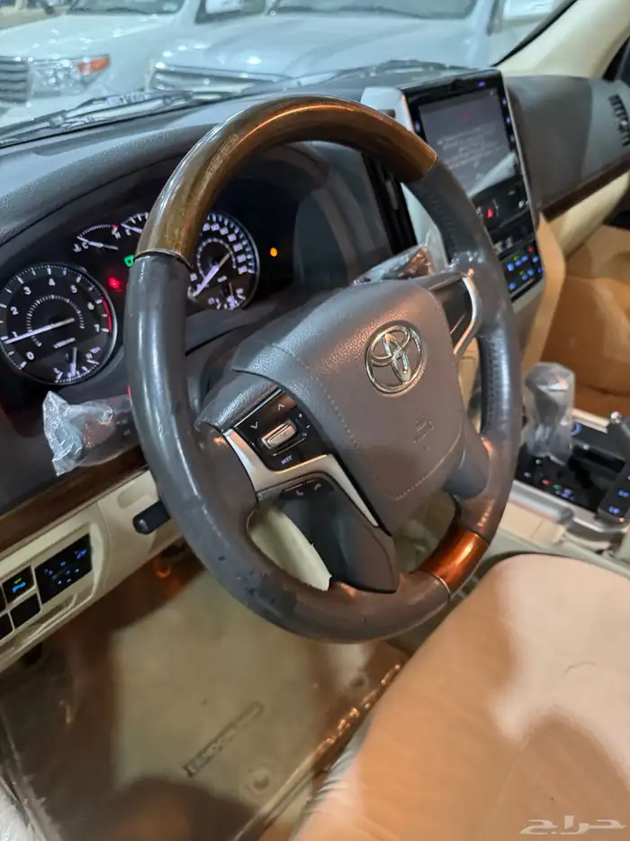 تم البيع الله يبارك للبايع والمشتري 12