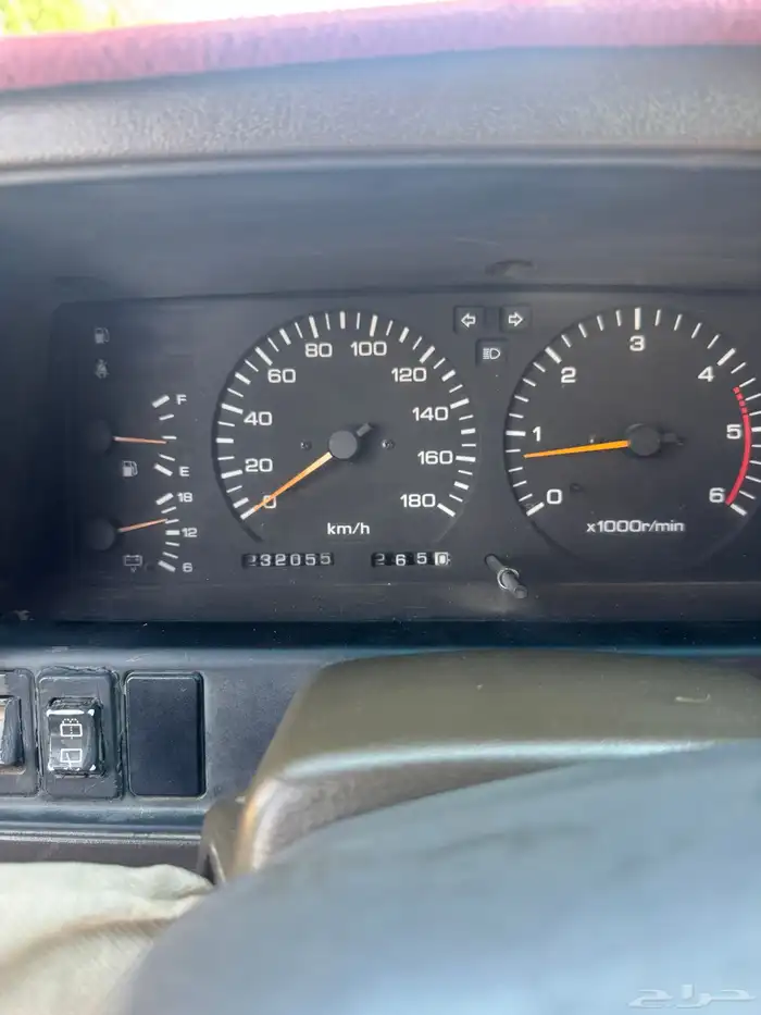 جيب نيسان باترول 1992 8