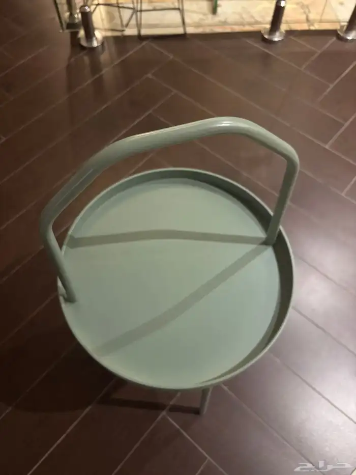 ارفف من ايكيا نظيفه جد ا 3