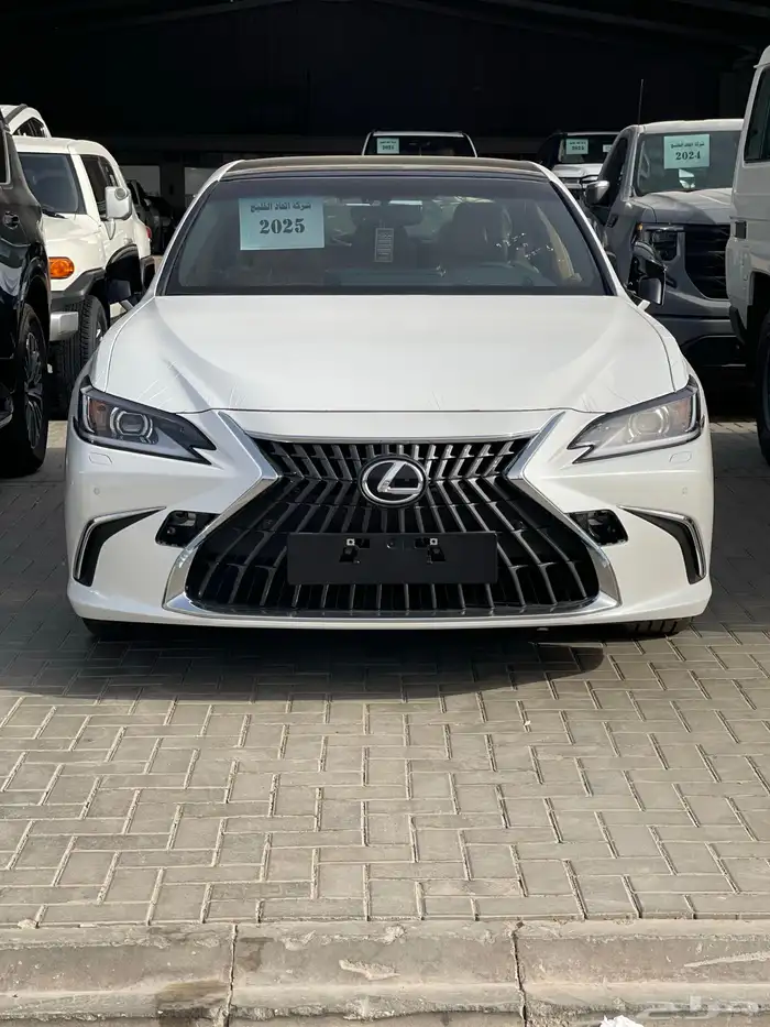 لكزس ES 350. بريمي. 2025. CC. بالكاش وألاقصاد 1