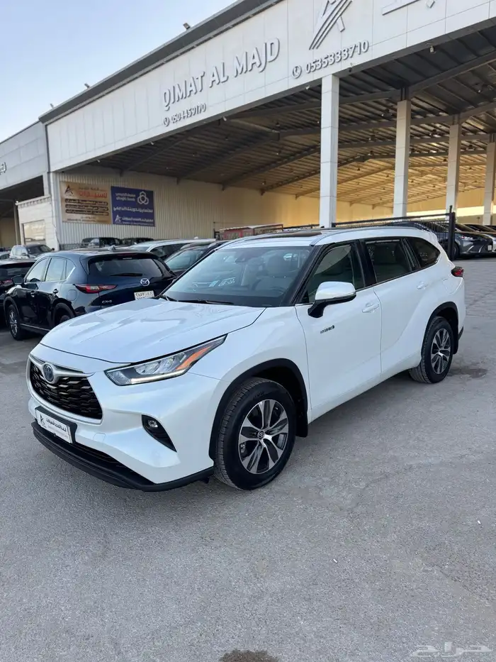 للبيع تويوتا هايلاندر 2023 نص فل - هايبرد - بحالة الوكاله 2