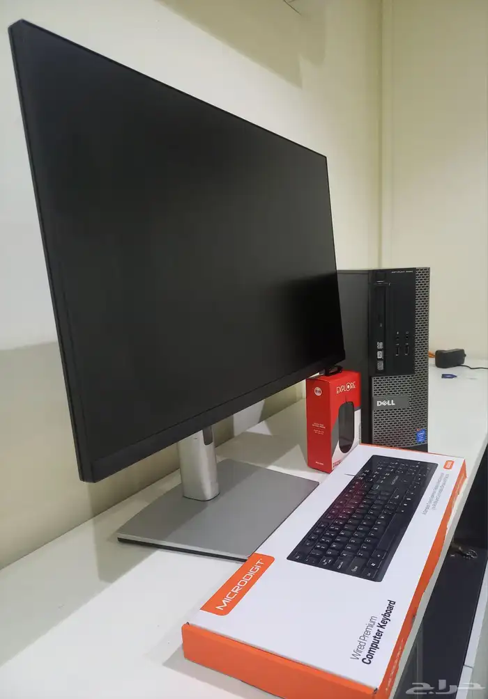 كمبيوتر COREI7 نوع DELL مع شاشه 24 1