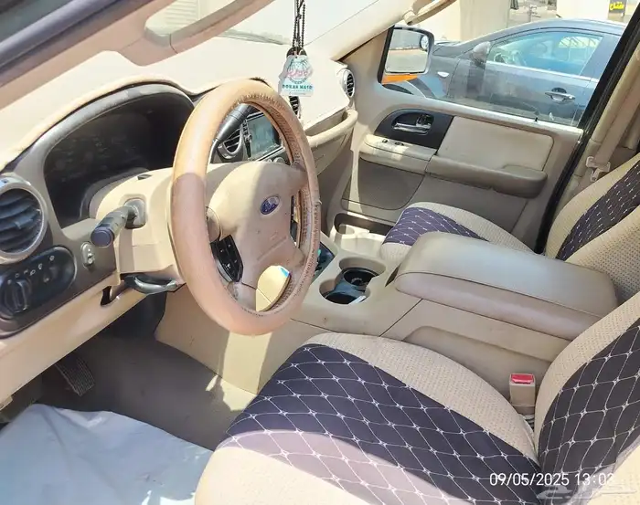 للبيع سيارة فورد اكسبيديشن مجددة ومفحوصة بسعر مناسب بجدة 6