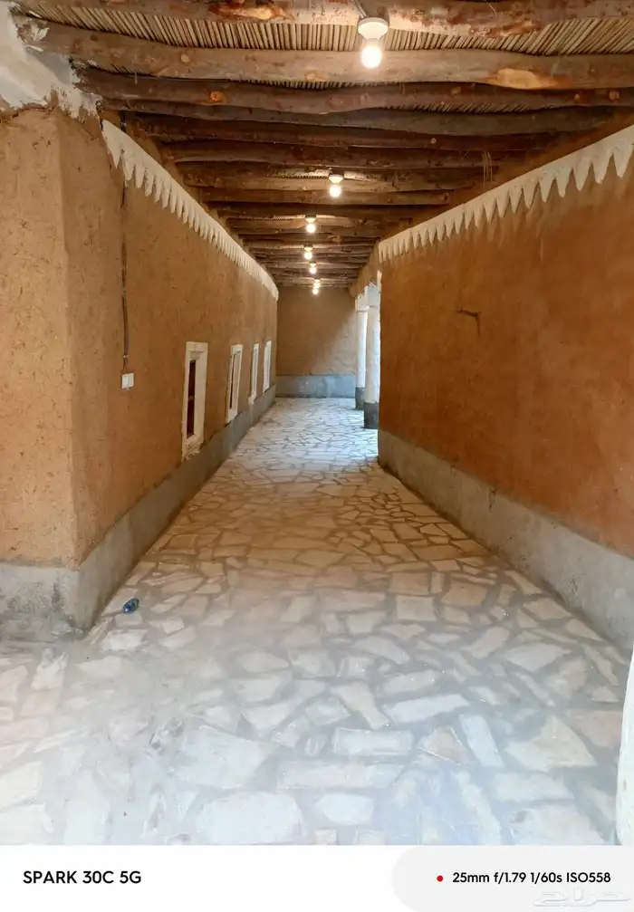 مقاول بنيان تراثيه حجر الطين 3