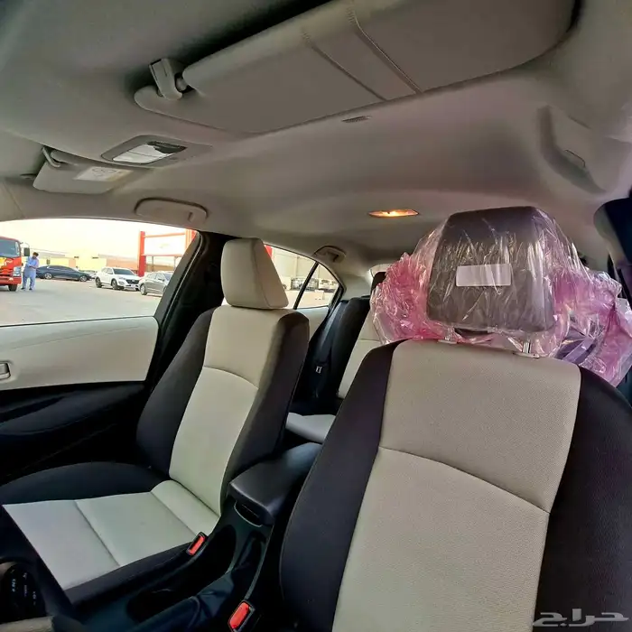 كورولا 2025 مطور مكينه 2.0 اسود السعر 76500 شامل الضريبة 16