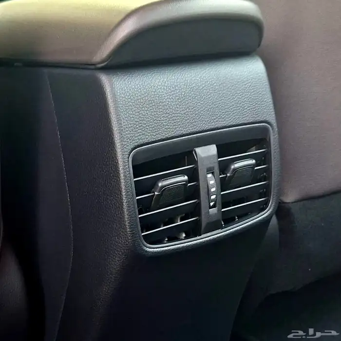 كورولا 2025 مطور مكينه 2.0 اسود السعر 76500 شامل الضريبة 17