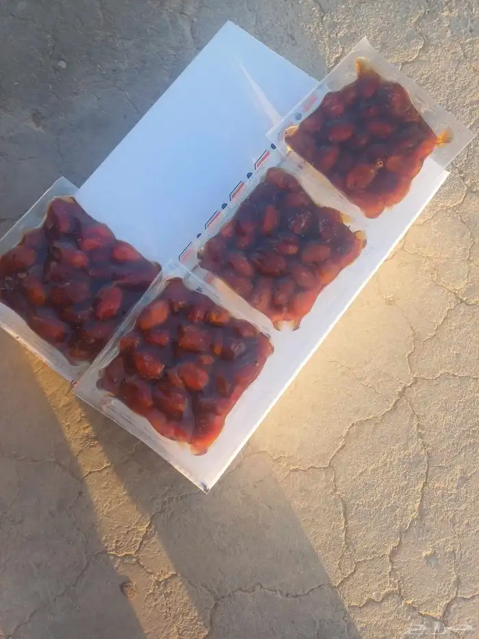 يوجد لدينا تمر خلاص حساء حبه جانبو 6