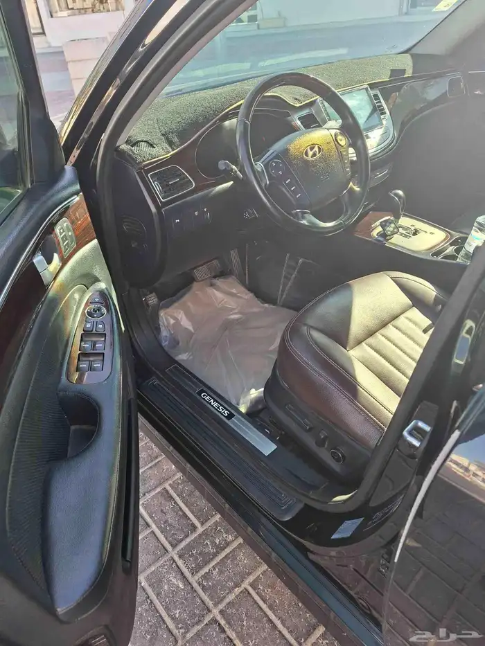 للبيع جنيسس 2014 3