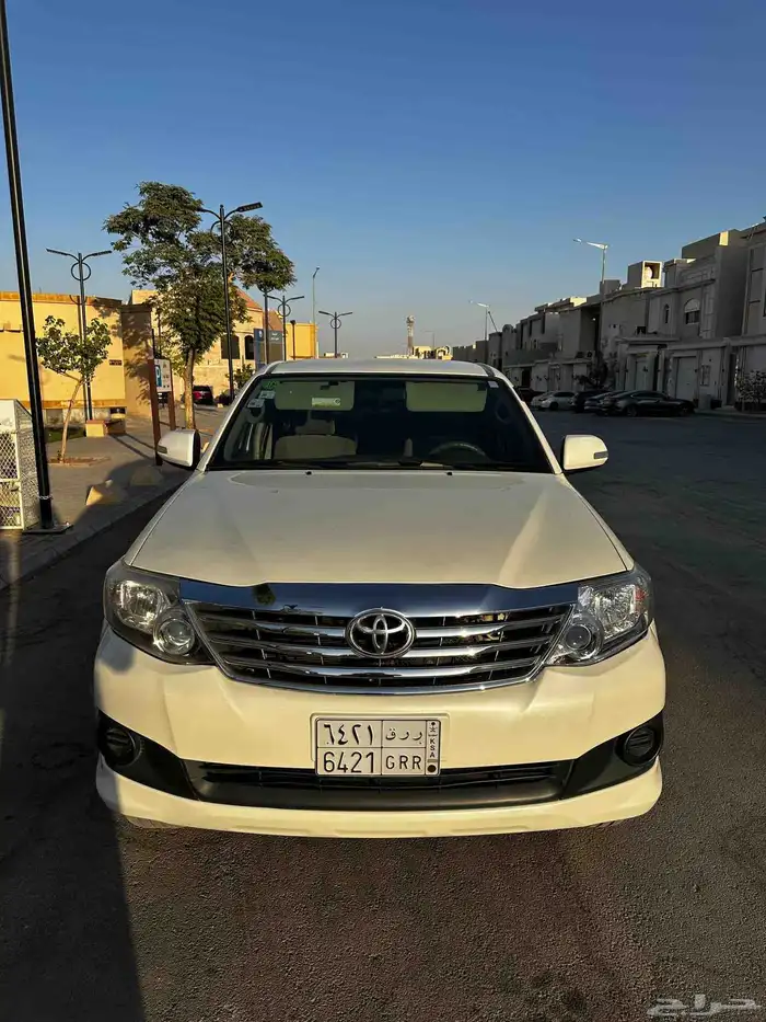 فورتشنر 2013 V4 بدون دبل 0