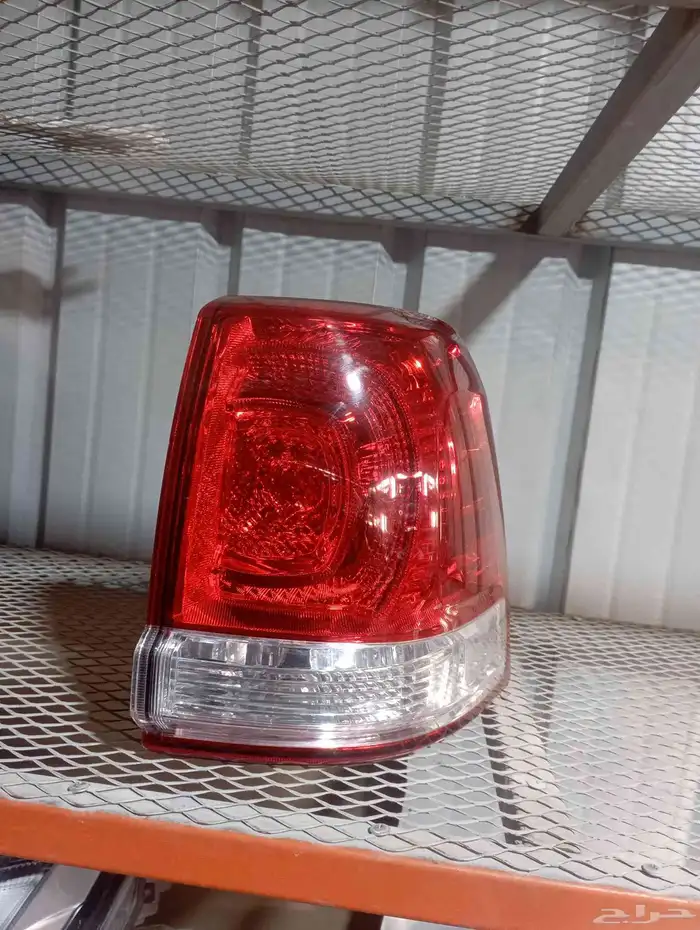 اصطب خلفي يمين جيب لاندكروزر 2011 0