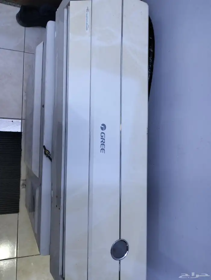 مكيف سبلت طن ونصف بحاله ممتازه جدا ولا يوجد فيها اي عيوب 2