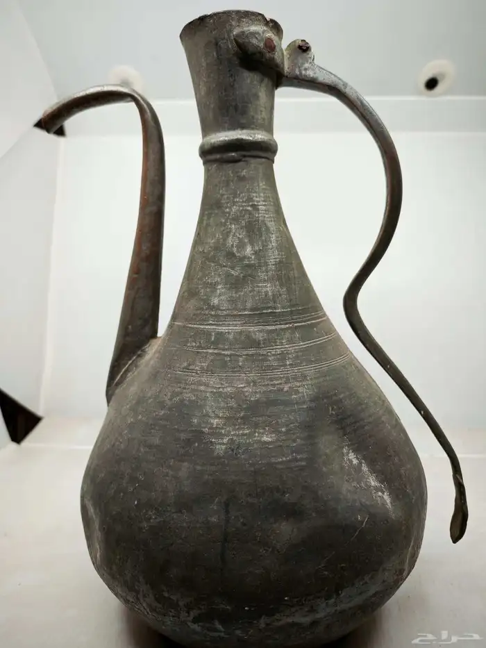 ابريق تراثي نحاس احمر من النوادر 0