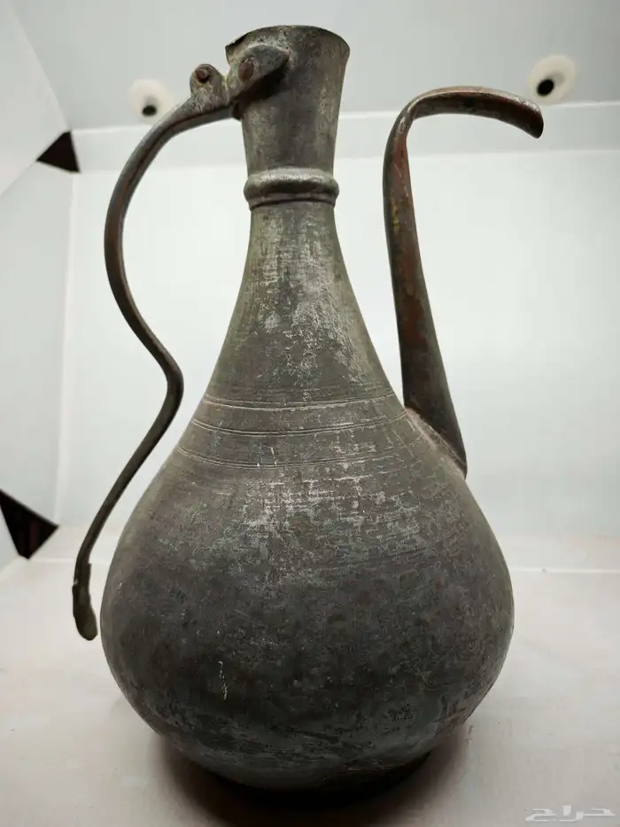 ابريق تراثي نحاس احمر من النوادر 1