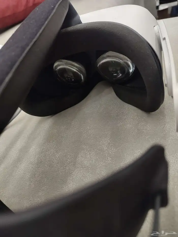نظارة vr ميتا كويست 2