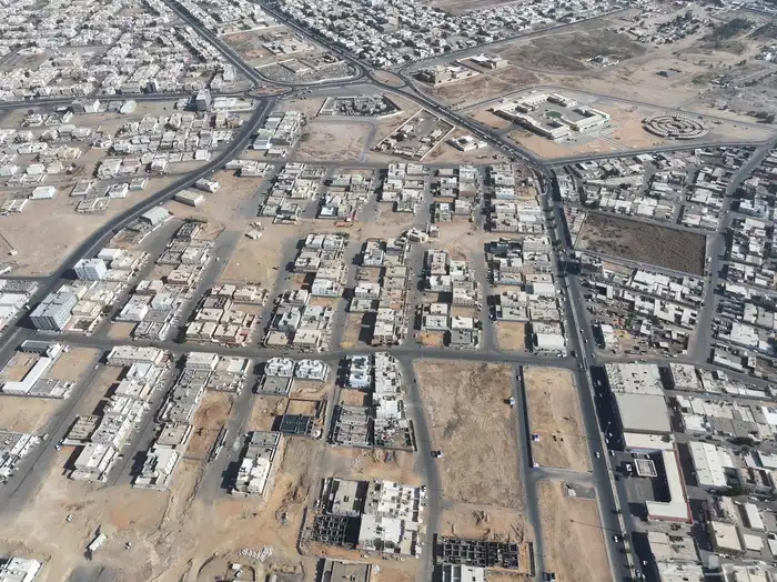 تصوير جوي و ارضي بدقه تصل إلى 5K 24