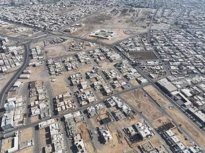 تصوير جوي و ارضي بدقه تصل إلى 5K 6