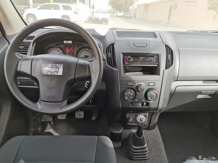 ايسوزو ديماكس غمارتين موديل 2025 14