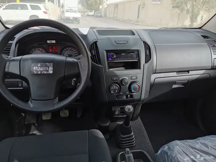 ايسوزو ديماكس غمارتين موديل 2025 6