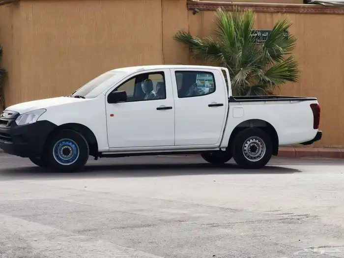 ايسوزو ديماكس غمارتين موديل 2025 3