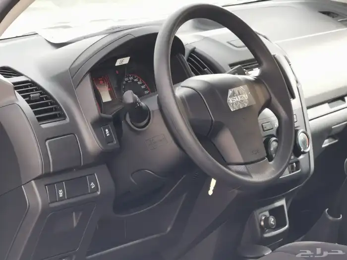 ايسوزو ديماكس غمارتين موديل 2025 10