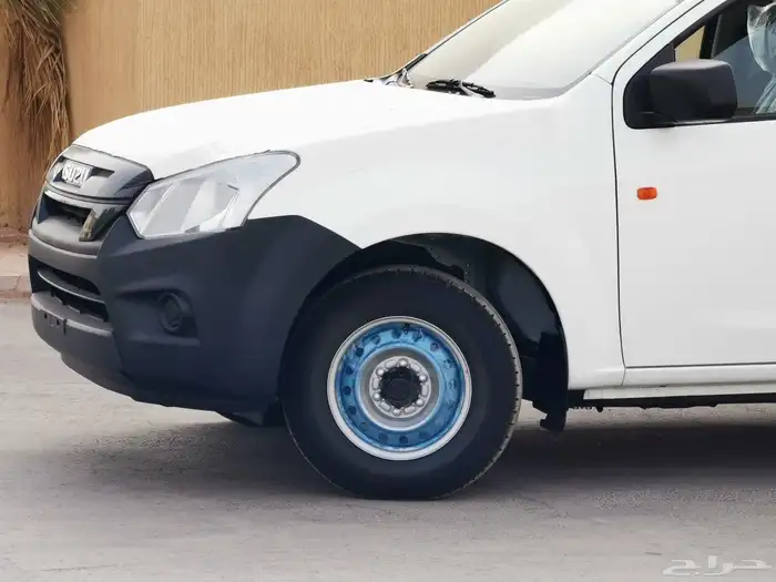 ايسوزو ديماكس غمارتين موديل 2025 5