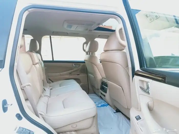 لكزس ( 2010 ) XL570 نظيف بحالة ممتازة 18