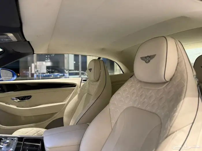 النوع   بنتلي GTC الموديل   2021 العداد  10k 6